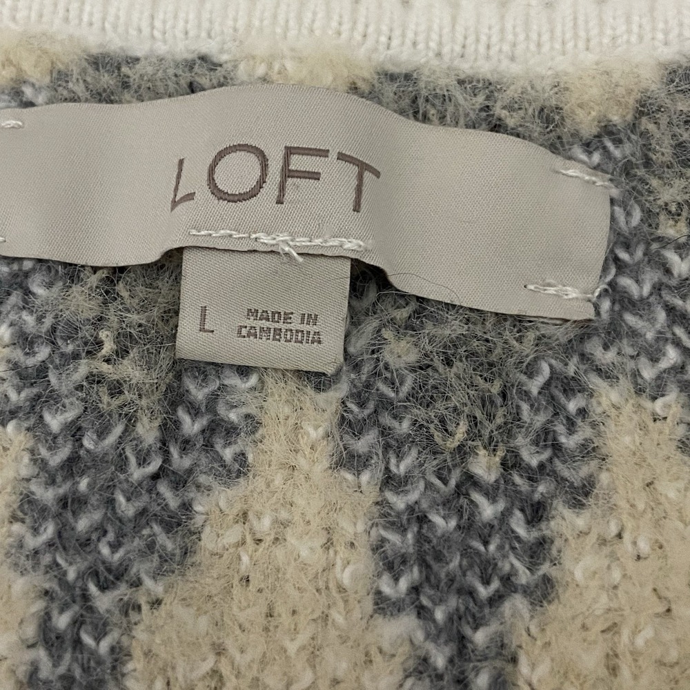 Loft Womens Sweater Cream Gray Collar Long Sleeve V Neck Sz L Elegant Style - Picture 3 of 4